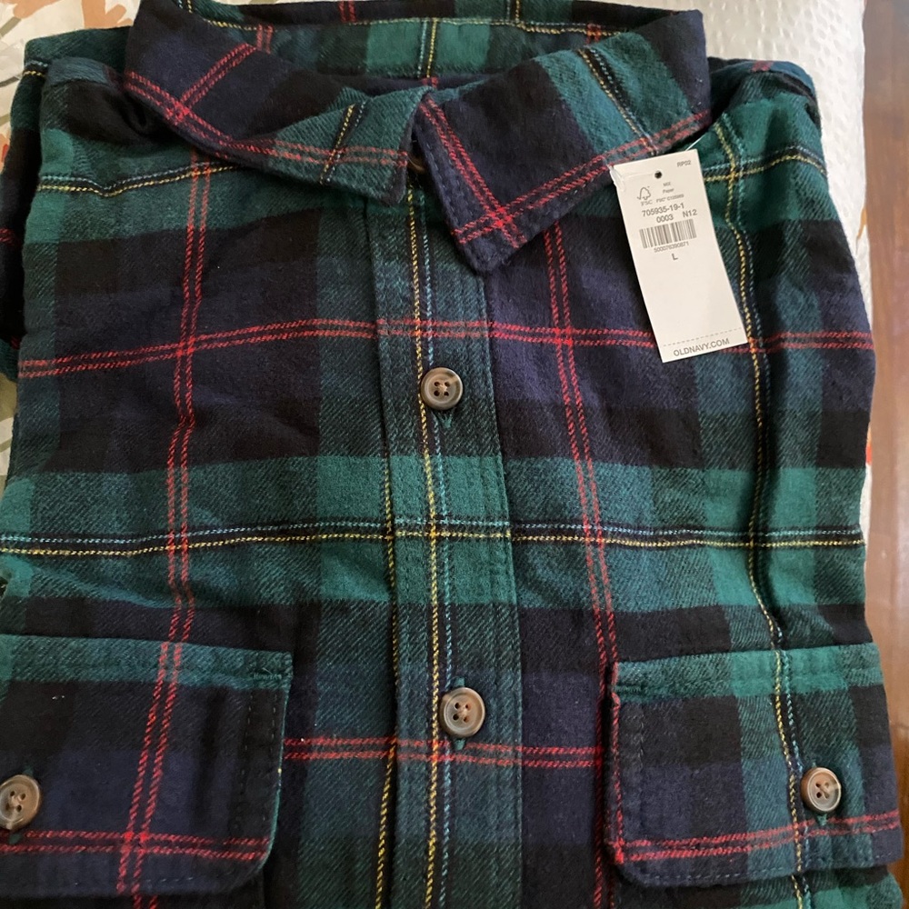 MEN  FLANNEL SHIRT NEW WITH TAGS 👕